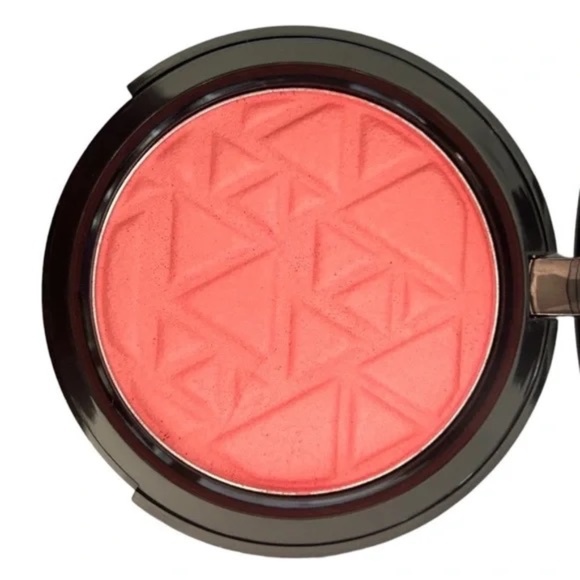 x 2 OFRA Powder Blush Compacts - Picture 5 of 8
